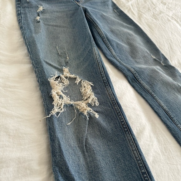 Abercrombie Ultra High Rise 90s Straight Jeans - Picture 7 of 16